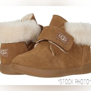 UGG Nolen toddler size 11 bootie